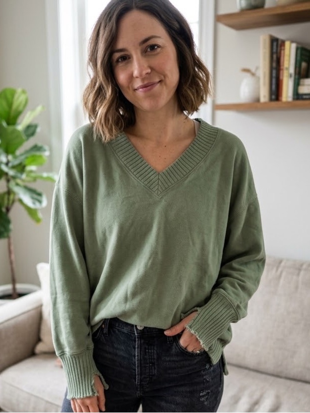 AERIE Women’s 100% Cotton V-Neck Relaxed Oversized Sweater - #300